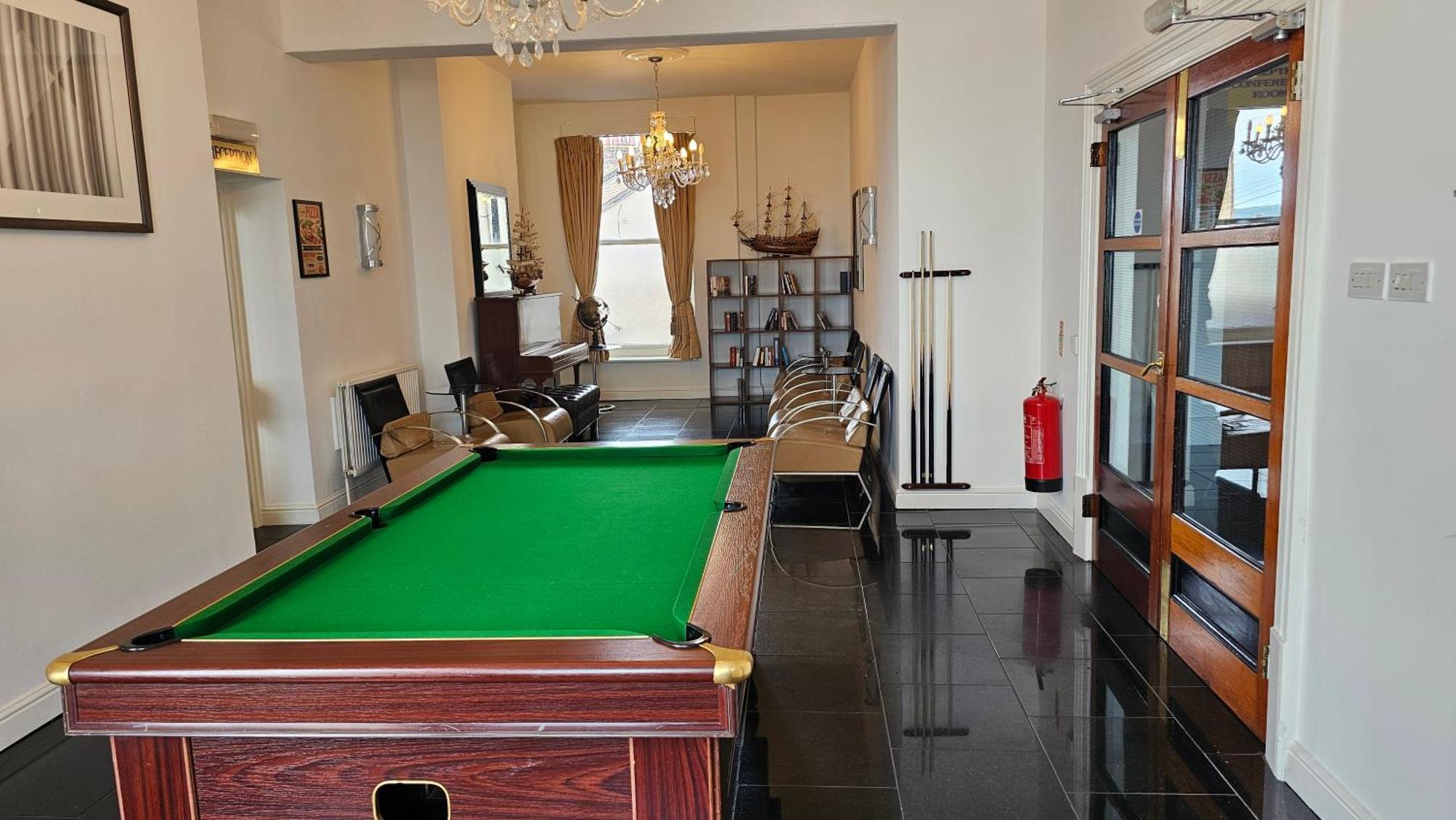 The Strand Hotel Eastbourne Eksteriør billede