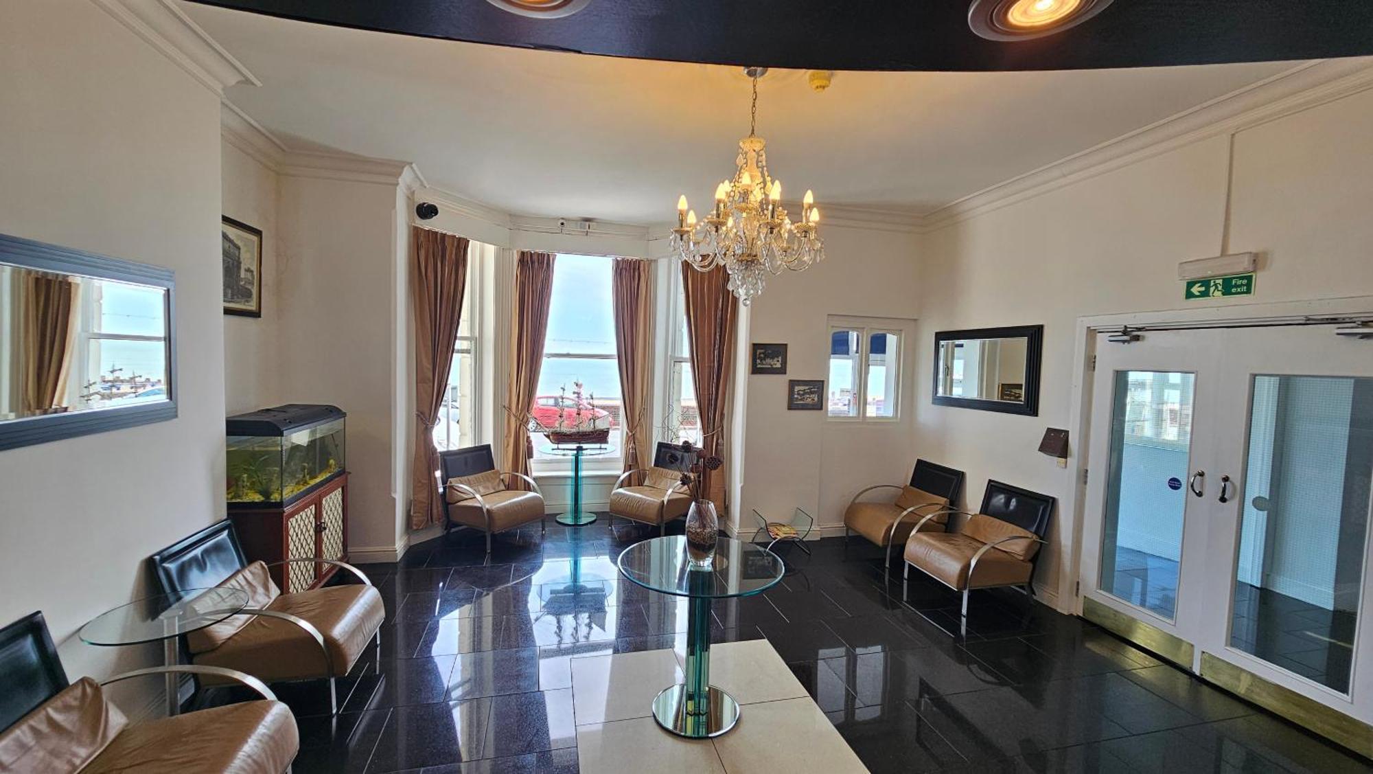 The Strand Hotel Eastbourne Eksteriør billede