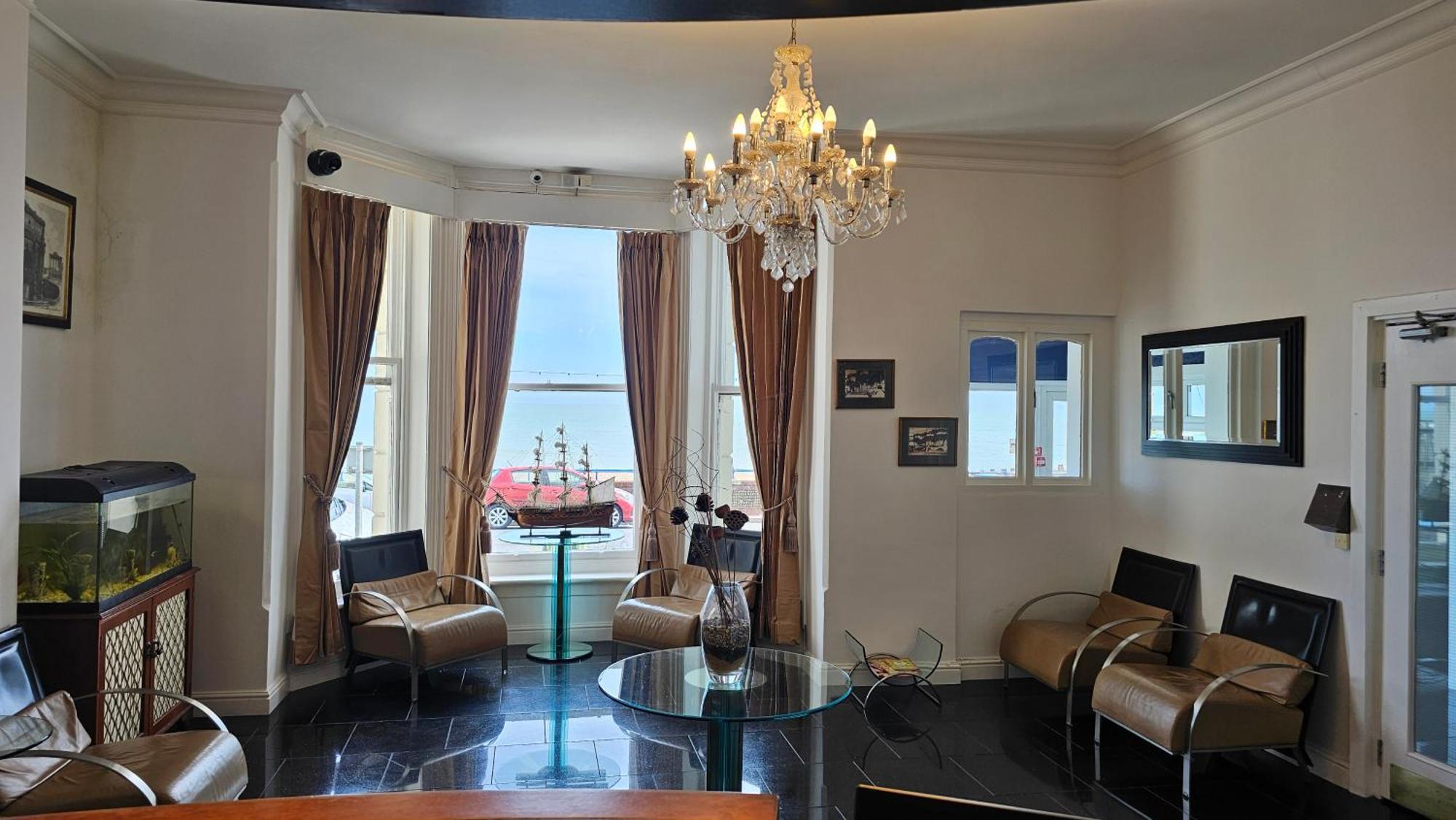 The Strand Hotel Eastbourne Eksteriør billede